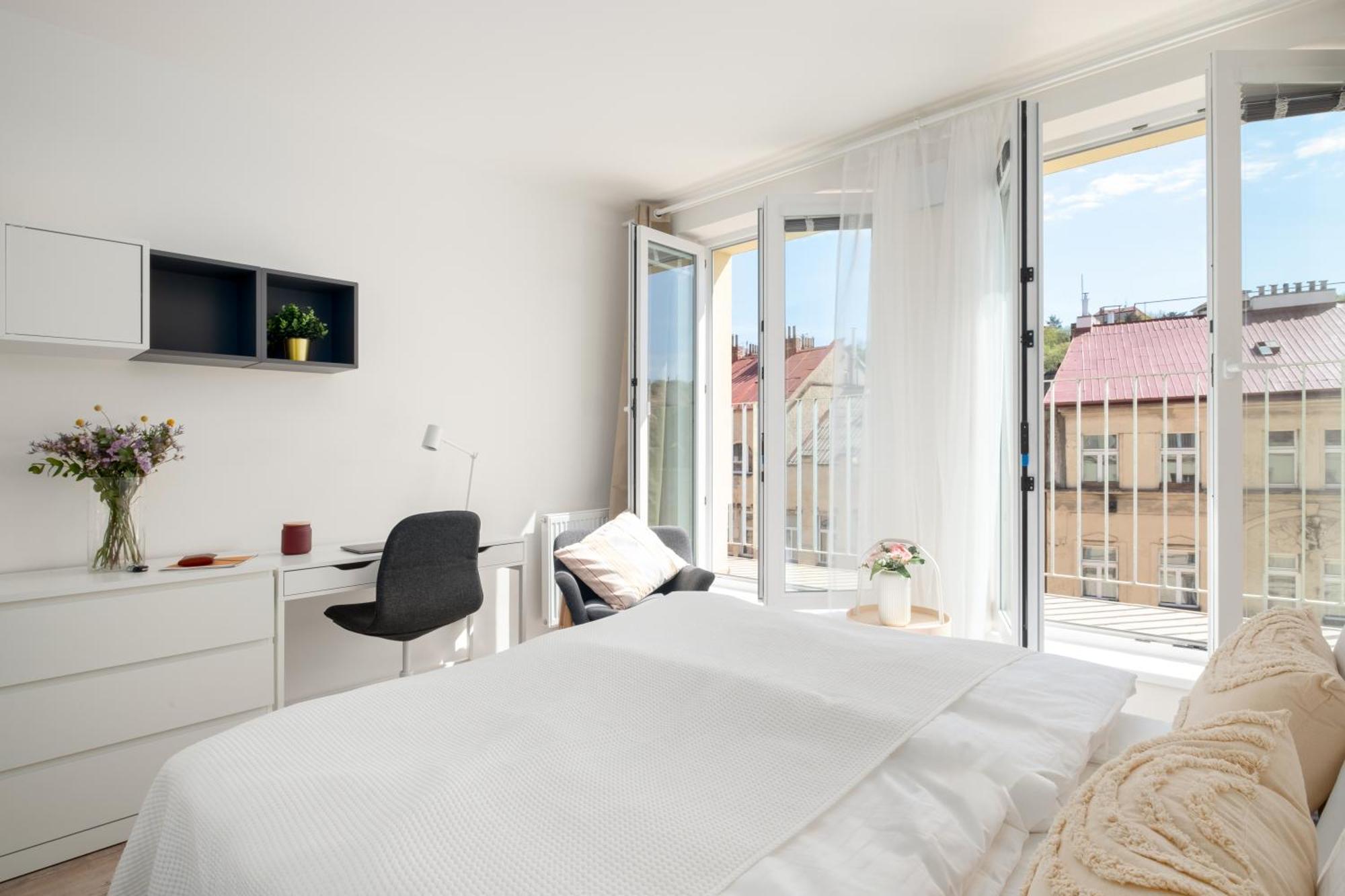 Lejlighed Three Bedroom Aparment With Terrace By Days